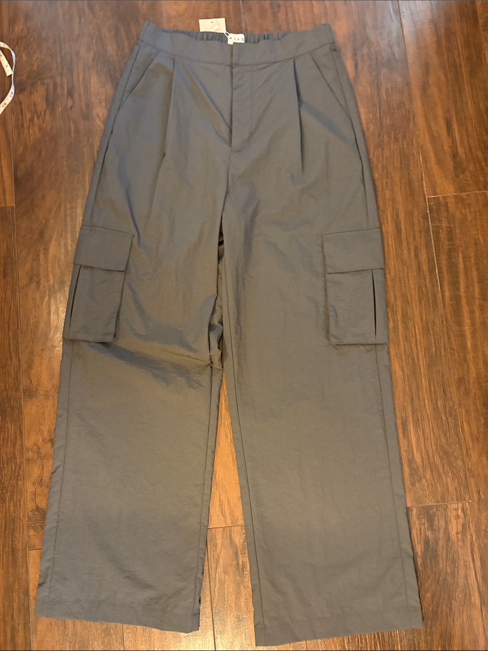 Wide-Leg Cargo Trousers in Gray - Women's Comfortable Fit